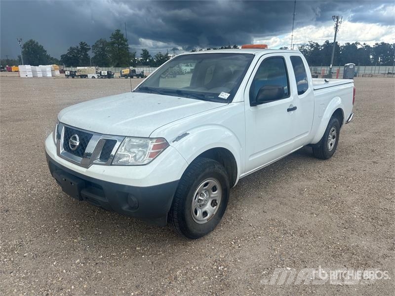Nissan Frontier 4x2 Extended Cab Pickup Andre