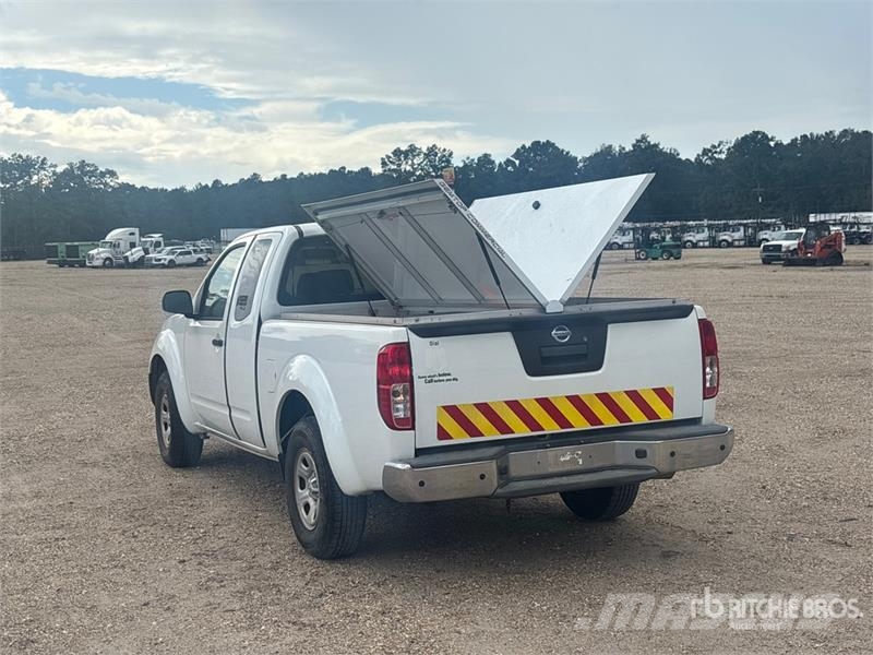 Nissan Frontier 4x2 Extended Cab Pickup Andre