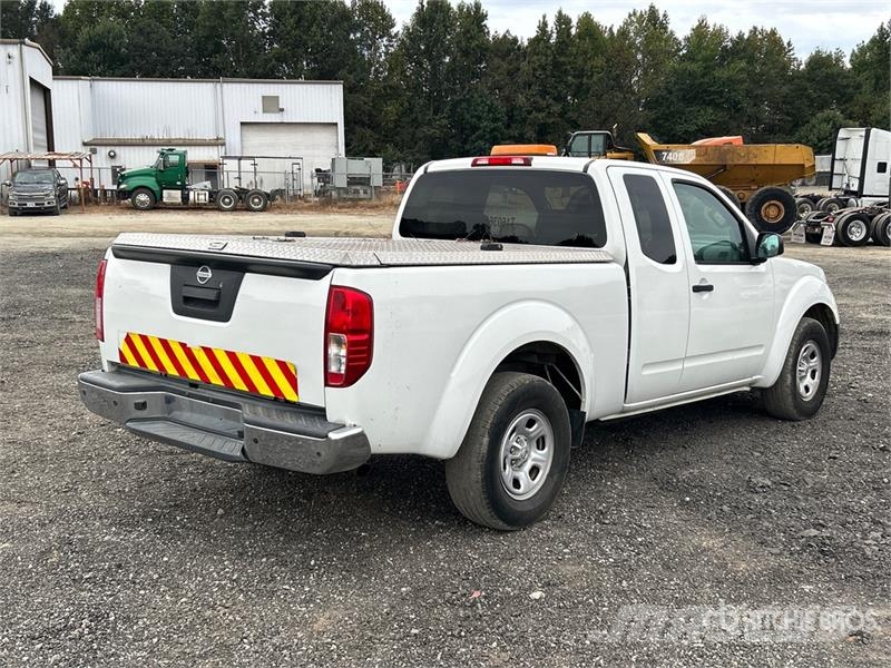 Nissan Frontier 4x2 Extended Cab Pickup Άλλα Vans