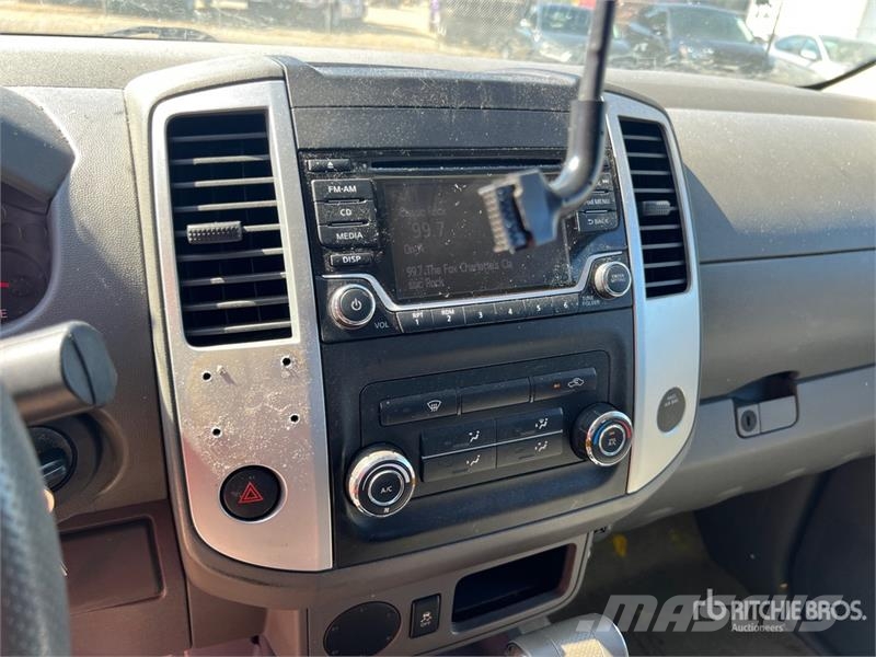 Nissan Frontier 4x2 Extended Cab Pickup Drugi