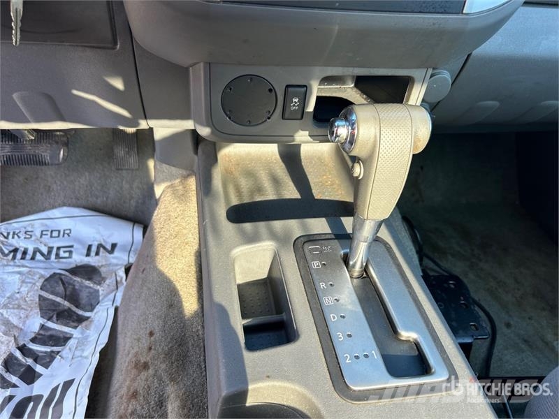 Nissan Frontier 4x2 Extended Cab Pickup Drugi
