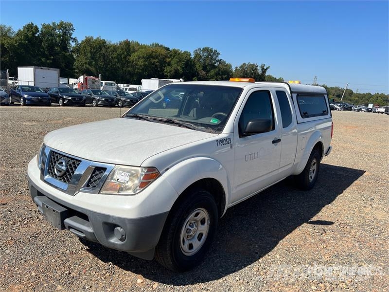 Nissan Frontier 4x2 Extended Cab Pickup Прочие фургоны