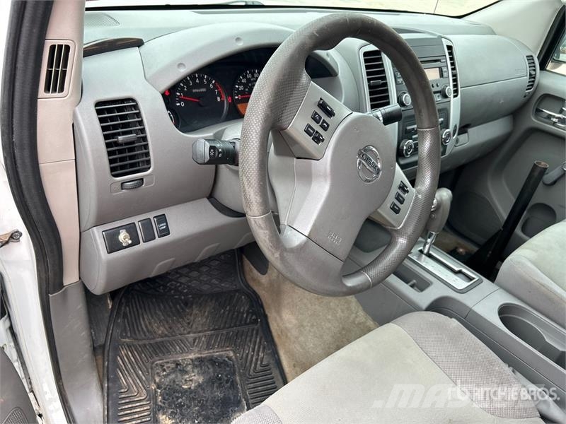 Nissan Frontier 4x2 Extended Cab Pickup Ostalo