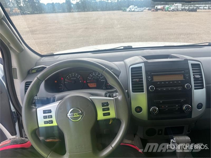 Nissan Frontier 4x2 Extended Cab Pickup Andre