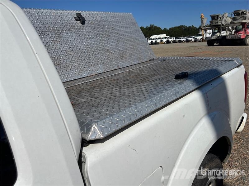 Nissan Frontier 4x2 Extended Cab Pickup Drugi