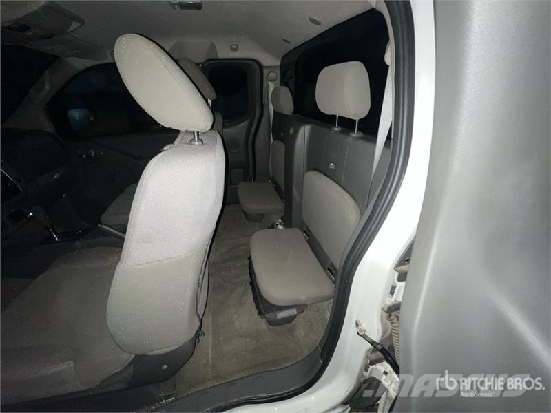 Nissan Frontier 4x2 Extended Cab Pickup Други