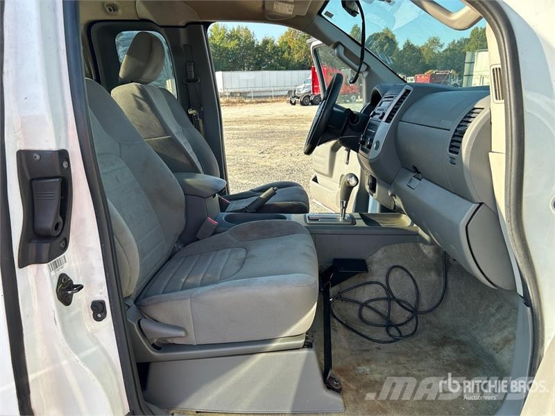 Nissan Frontier 4x2 Extended Cab Pickup Drugi