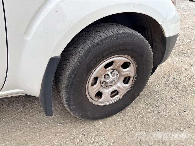 Nissan Frontier 4x2 Extended Cab Pickup Egyéb