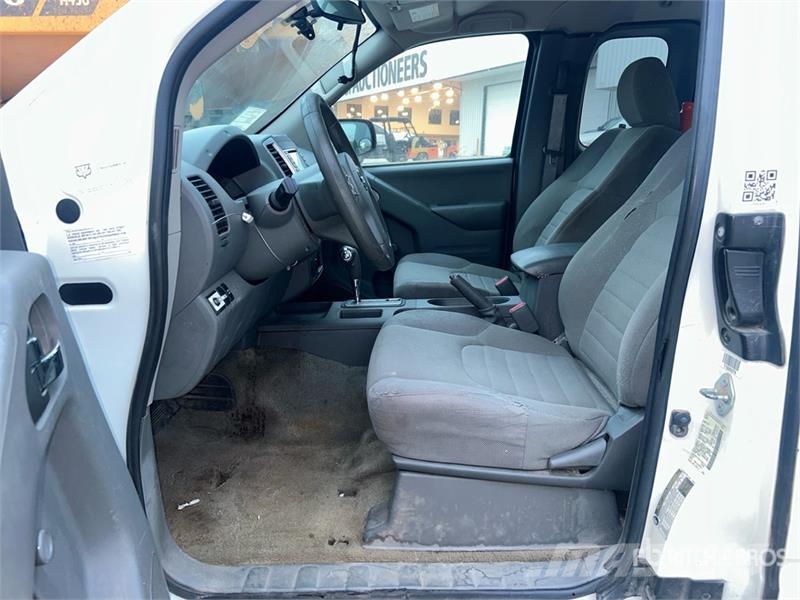 Nissan Frontier 4x2 Extended Cab Pickup 其他