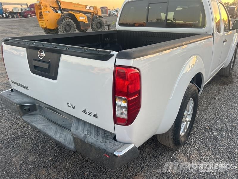 Nissan Frontier SV 4x2 Extended Cab Pickup Прочие фургоны
