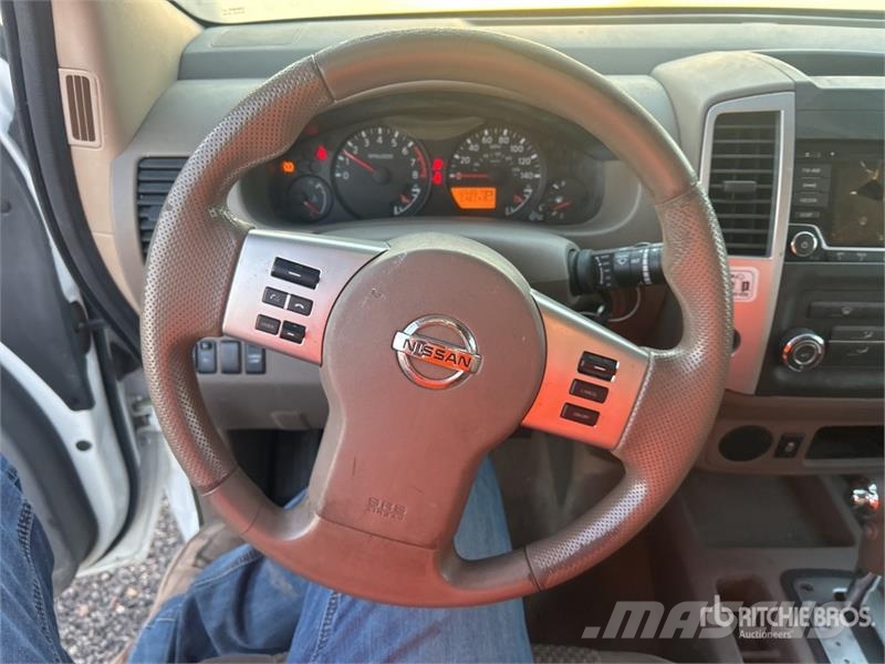 Nissan Frontier SV 4x2 Extended Cab Pickup Прочие фургоны