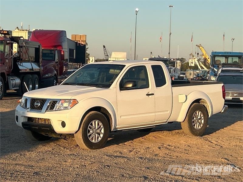 Nissan Frontier SV 4x2 Extended Cab Pickup Прочие фургоны