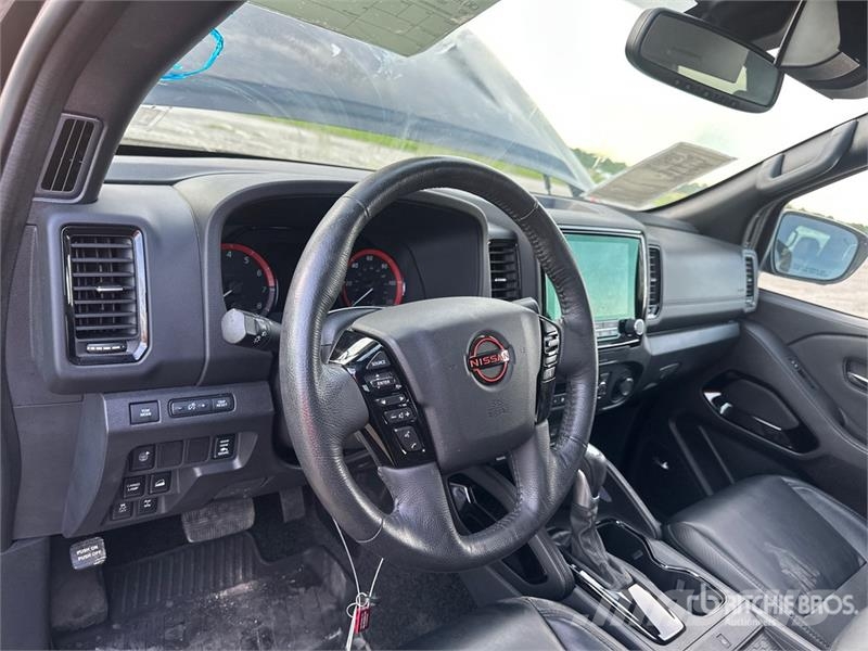 Nissan Frontier XE 기타