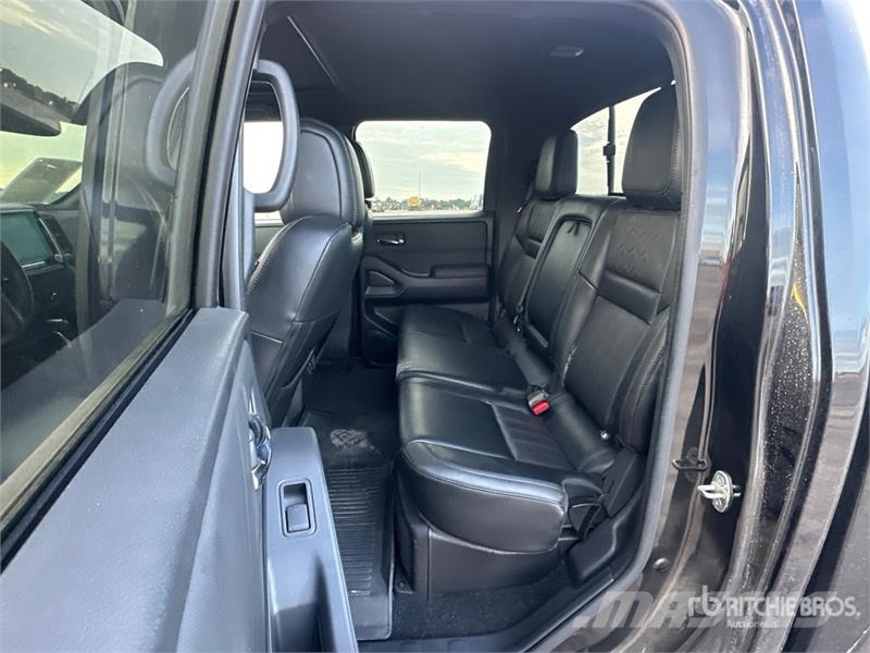 Nissan Frontier XE 기타