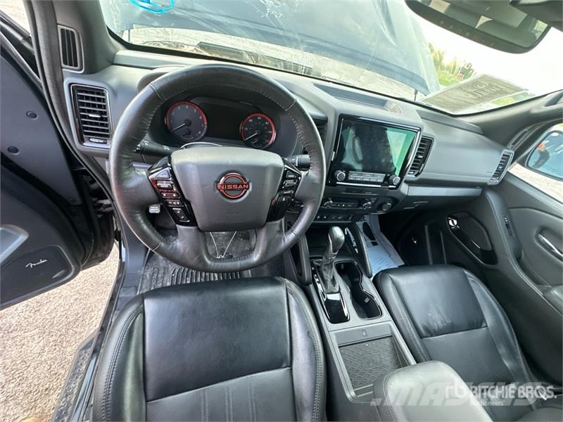 Nissan Frontier XE 기타