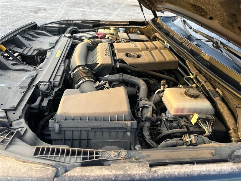Nissan Frontier XE 기타