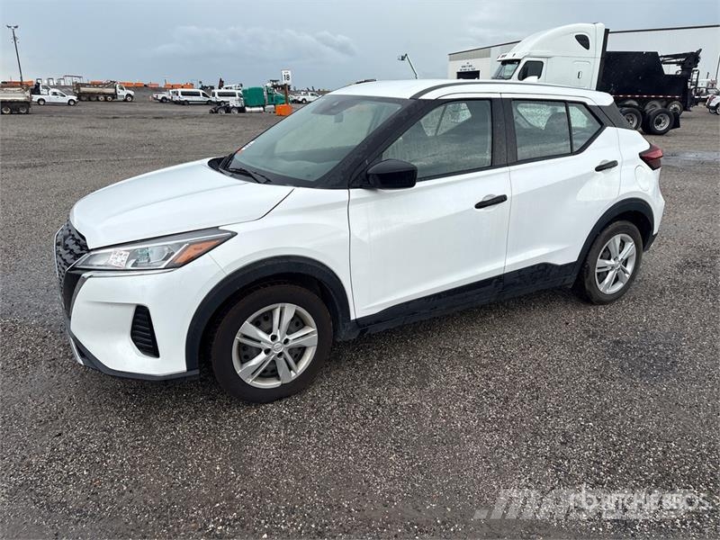 Nissan Kicks 2WD SUV Automašīnas