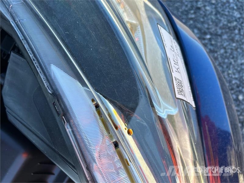 Nissan Kicks SV 2WD SUV (Inoperable) Автомобілі