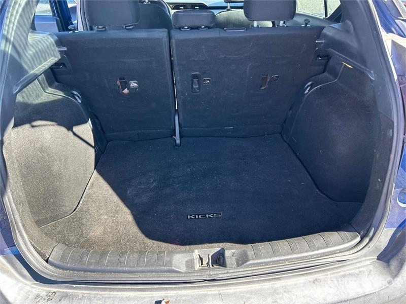 Nissan Kicks SV 2WD SUV (Inoperable) Автомобілі