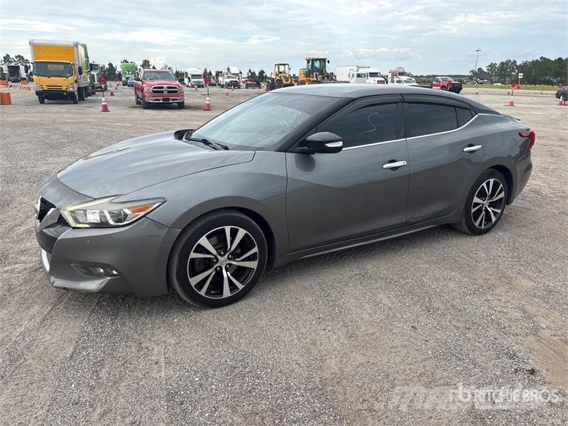 Nissan Maxima Automobile Samochody osobowe