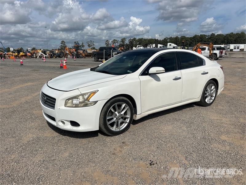 Nissan Maxima Automobile Cars