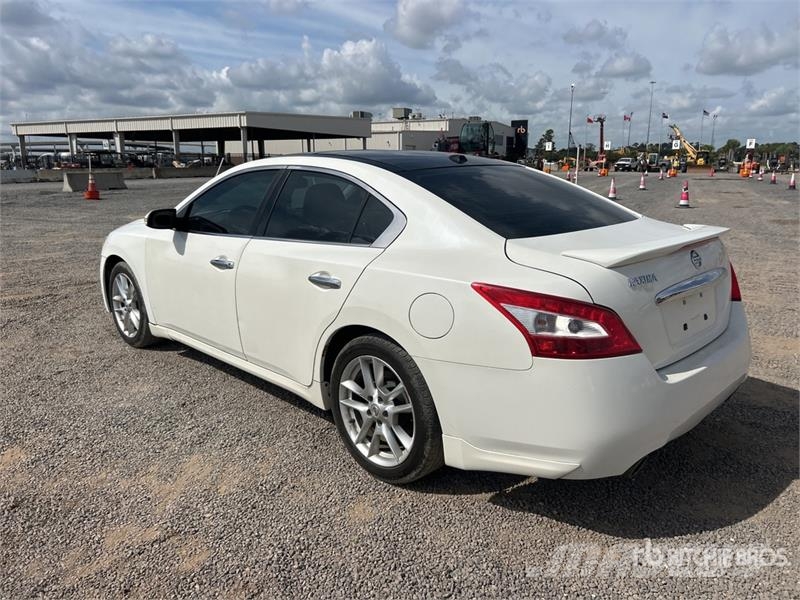 Nissan Maxima Automobile Cars
