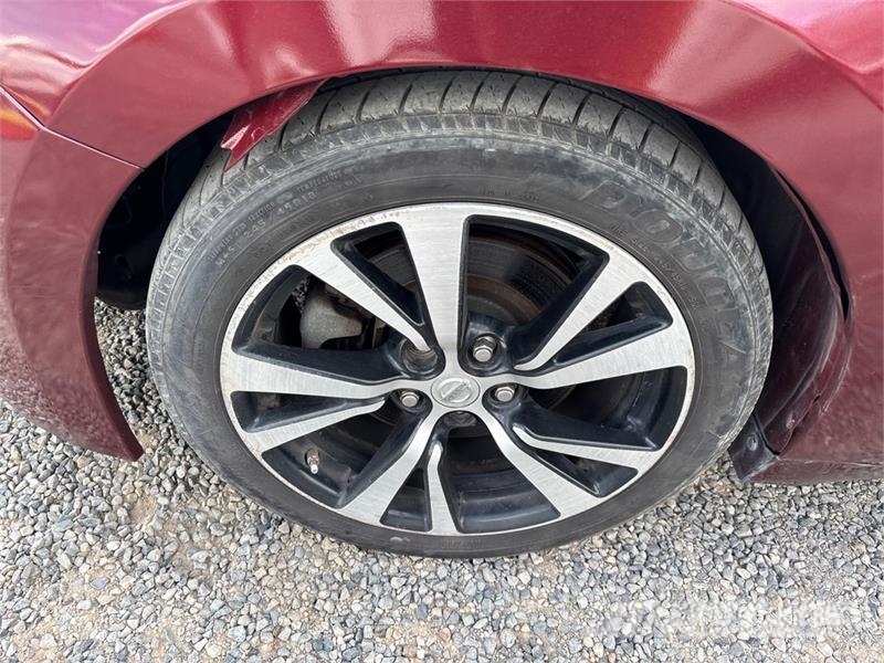 Nissan Maxima Platinum Automobile Automobili