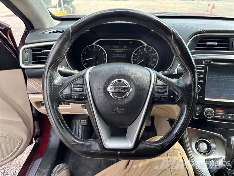 Nissan Maxima Platinum Automobile Automobili
