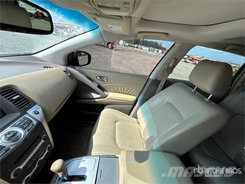 Nissan Murano SL AWD SUV Personbiler