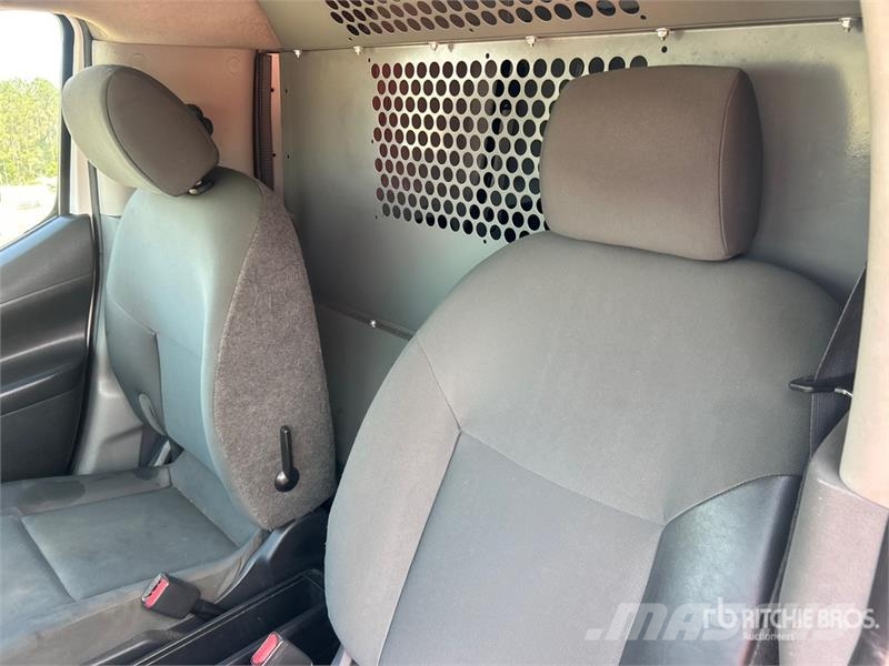 Nissan NV200 Preču pārvadāšanas furgoni