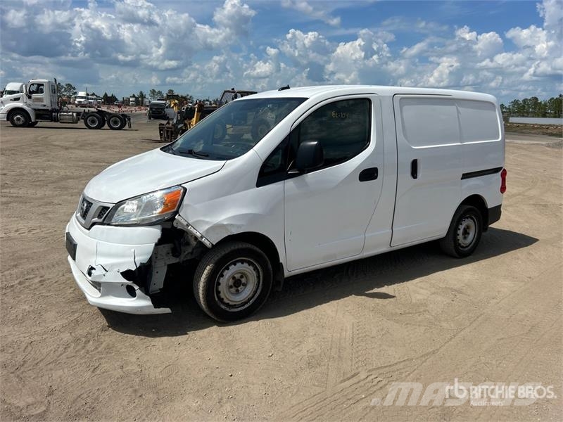 Nissan NV200 Preču pārvadāšanas furgoni