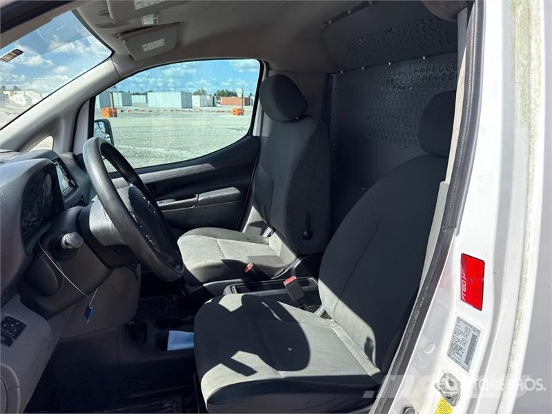 Nissan NV200 大型面包车