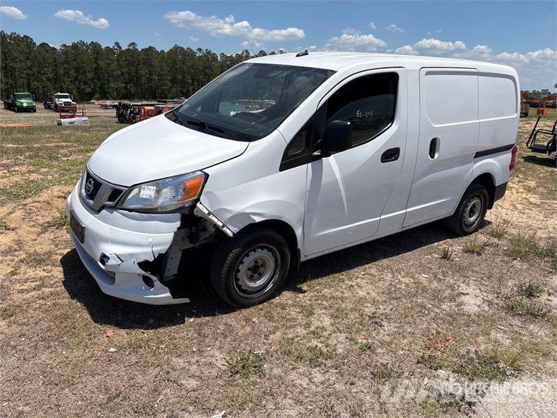 Nissan NV200 Preču pārvadāšanas furgoni