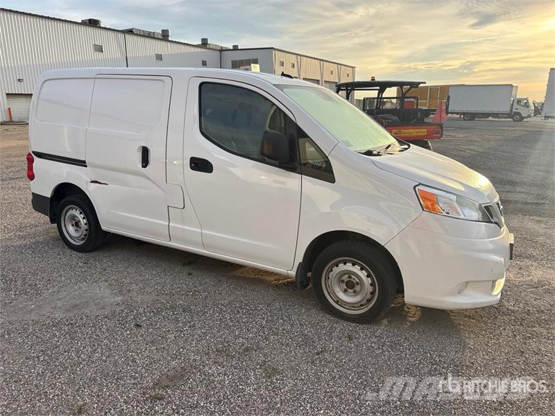 Nissan NV200 Furgonetas cerradas