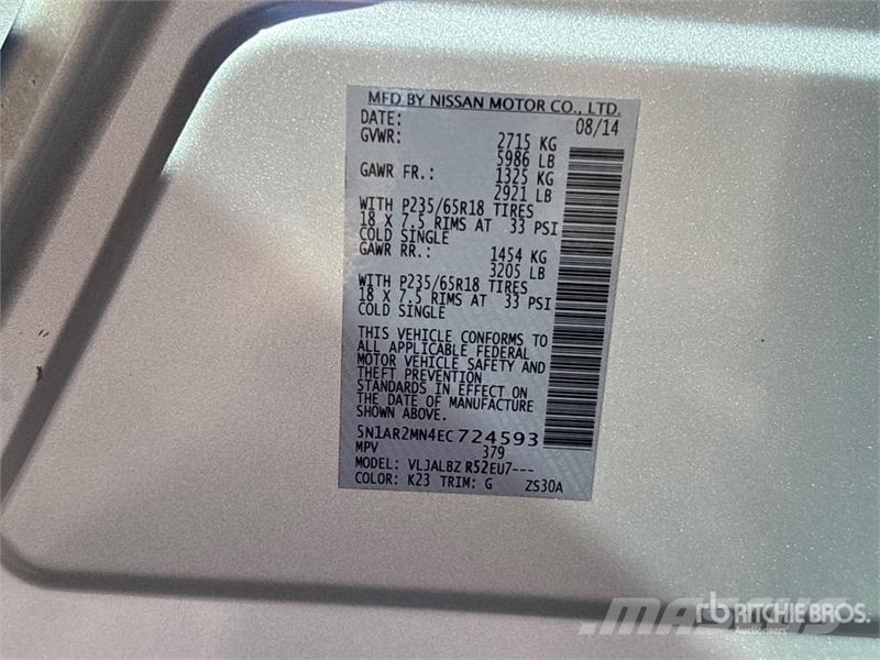 Nissan Pathfinder 2WD SUV Personbiler