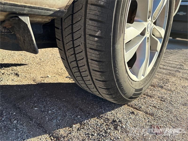 Nissan Rogue 2WD SUV Lengvieji automobiliai