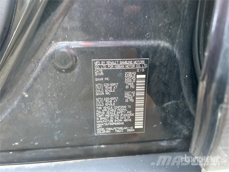 Nissan Rogue 2WD SUV Avtomobili