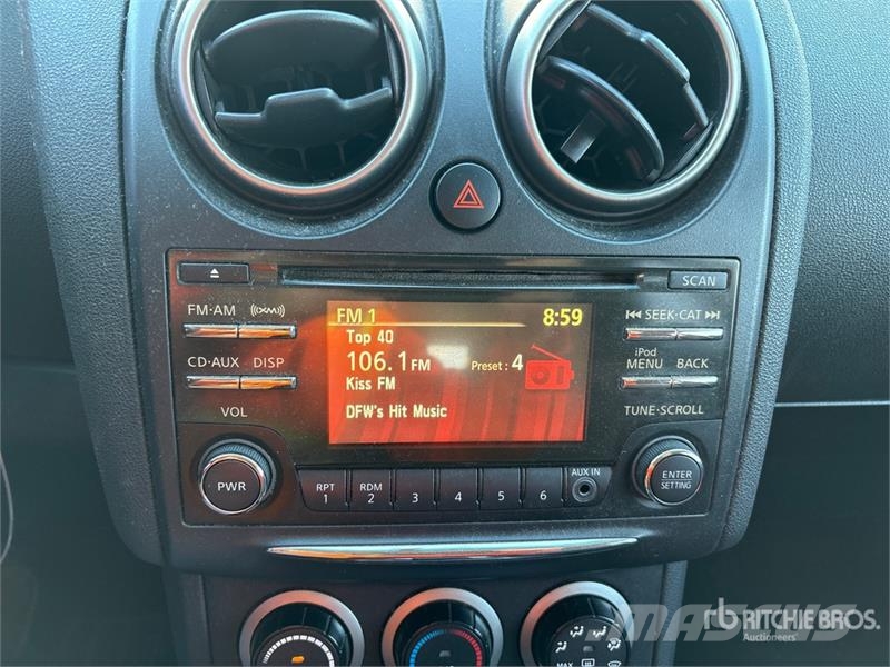 Nissan Rogue 2WD SUV Lengvieji automobiliai