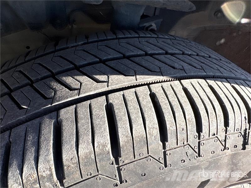 Nissan Rogue 2WD SUV Lengvieji automobiliai