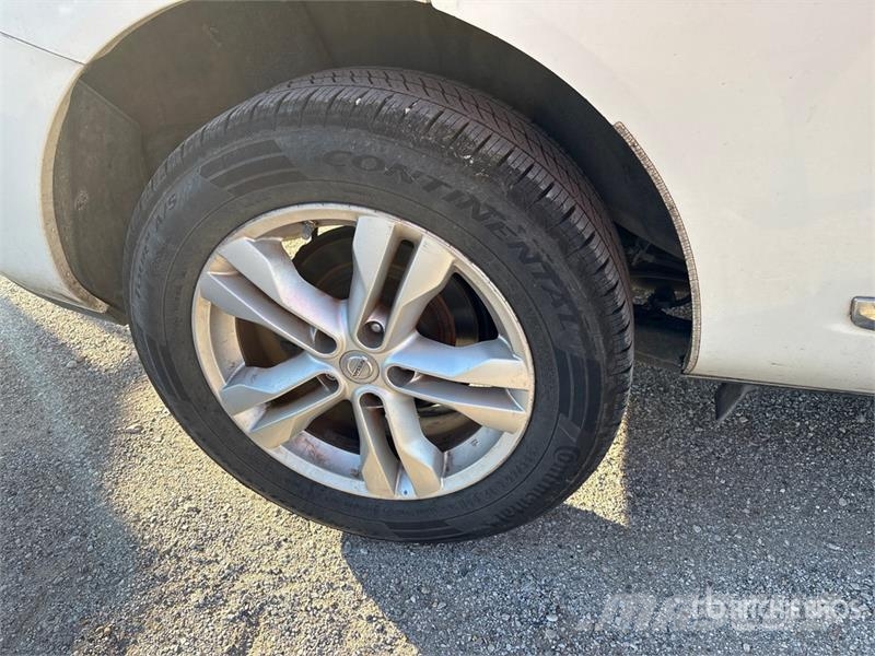 Nissan Rogue 2WD SUV Lengvieji automobiliai