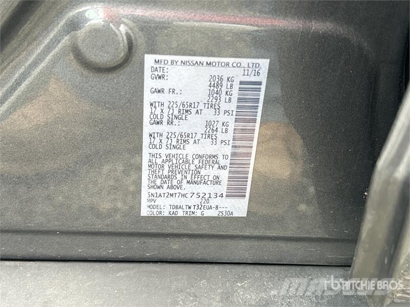 Nissan Rogue SV 2WD SUV Henkilöautot