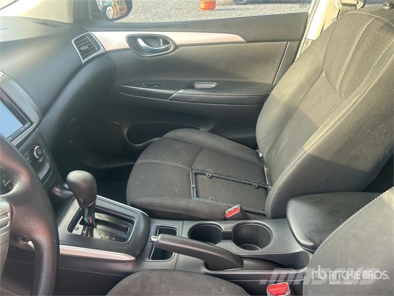 Nissan Sentra Automobile Auto
