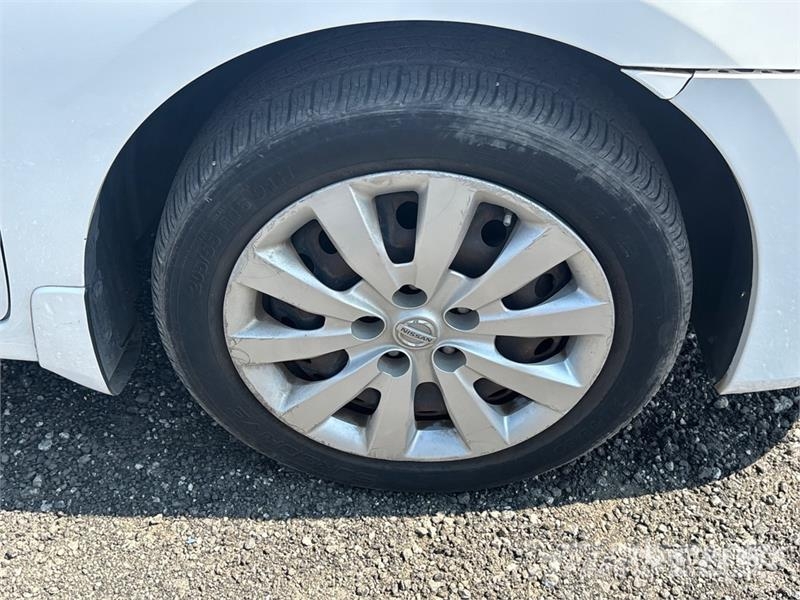 Nissan Sentra Automobile Sõiduautod