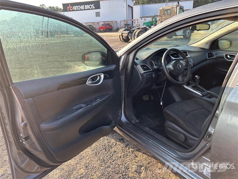 Nissan Sentra Automobile Avtomobili