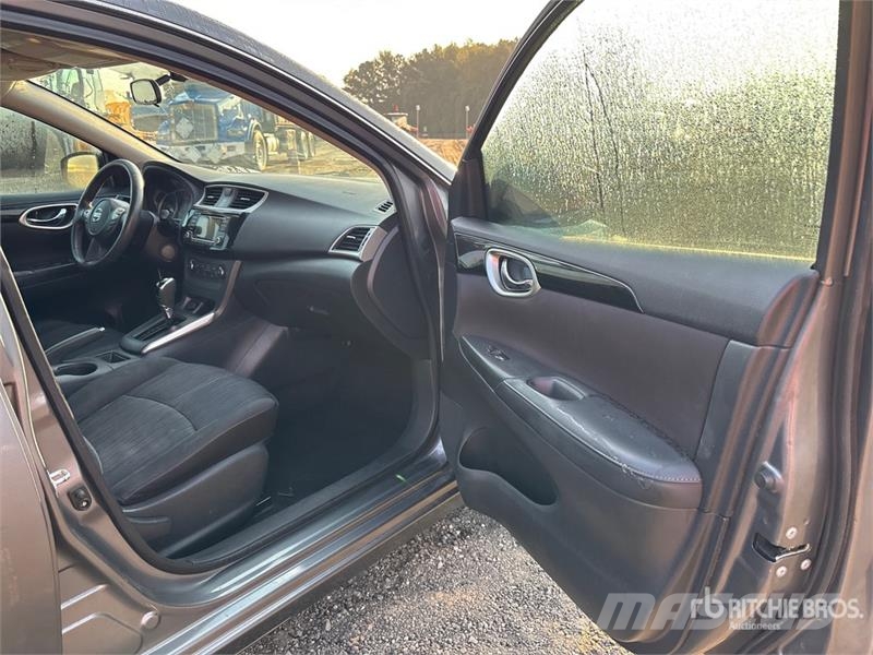 Nissan Sentra Automobile Avtomobili