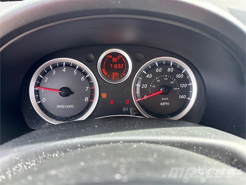 Nissan Sentra Automobile Automobily