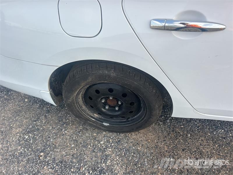 Nissan Sentra Automobile Auto
