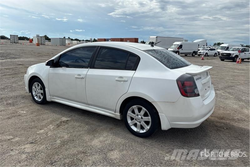 Nissan Sentra Automobile Automobily