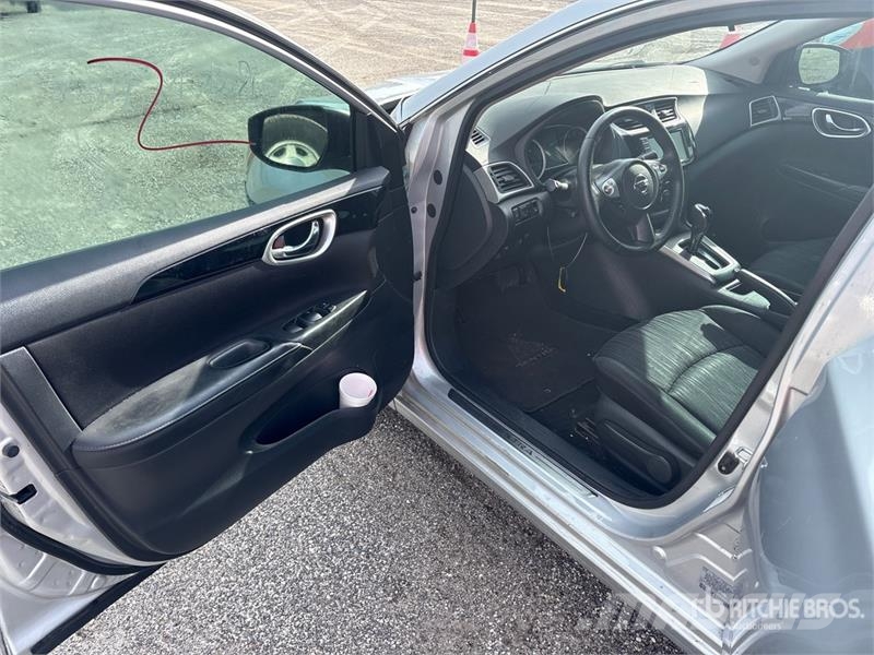 Nissan Sentra Automobile Automobily