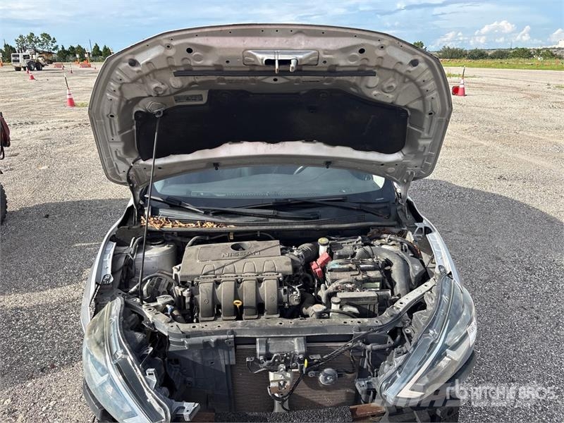 Nissan Sentra Automobile Automobily